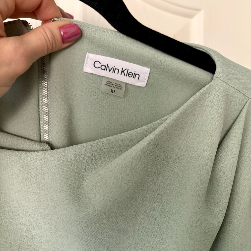 ✨Calvin Klein Sage Green Draped Sheath Dress Size 10 NWT ✨ - Picture 11 of 11